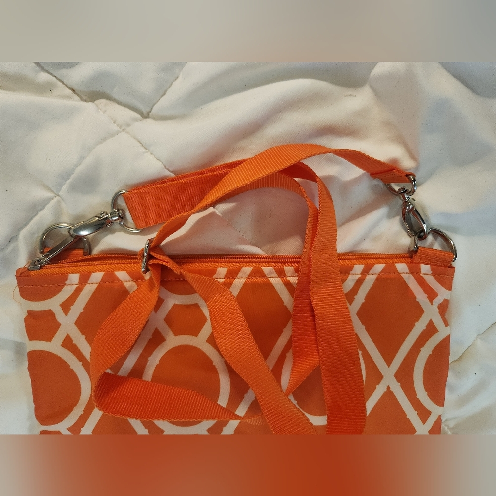 RUME Crossbody Bag - Picture 3 of 3